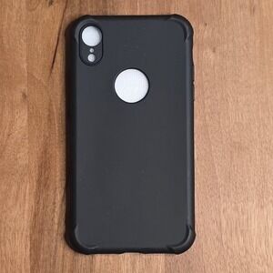 iPhone XR Oretech Black Cell Phone Case + 2 Screen Protectors